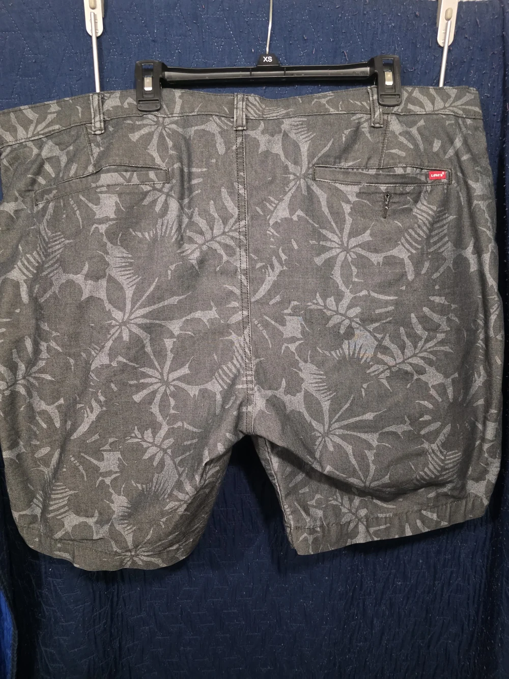 Levi's Gray Floral Print Chino Shorts Flat Front Men's Shorts